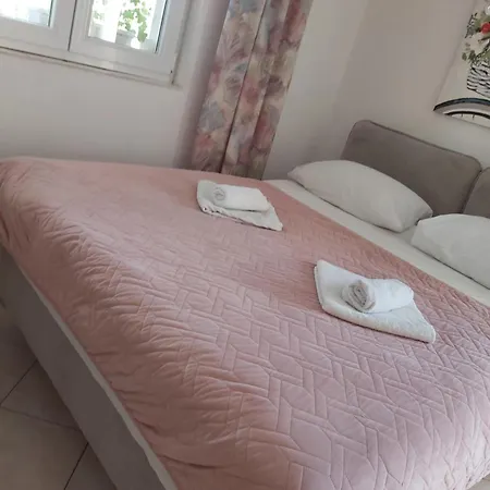 Lena Apartment *